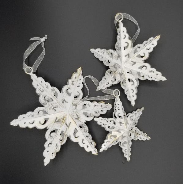 Antique White Snowflake Ornament Set of 3